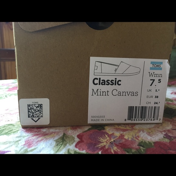 NWT Mint Green TOMS 7.5W - Picture 5 of 6